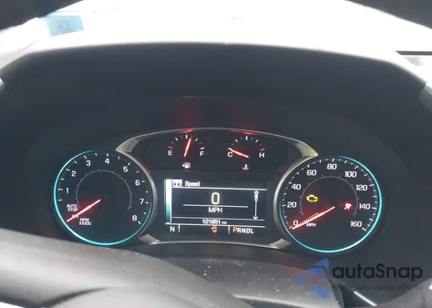 2018 Chevrolet Equinox Premier z USA, uszkodzony, nr VIN 2GNAXWEXXJ6242660